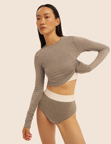 Cropped Long Sleeve 2