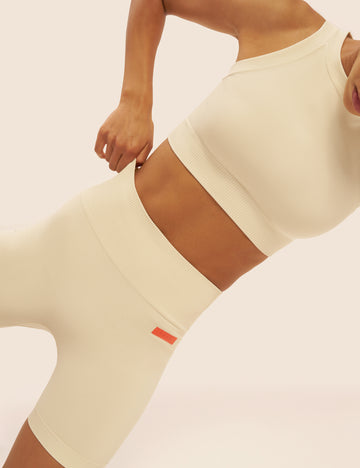 Seamless Knit Short 3