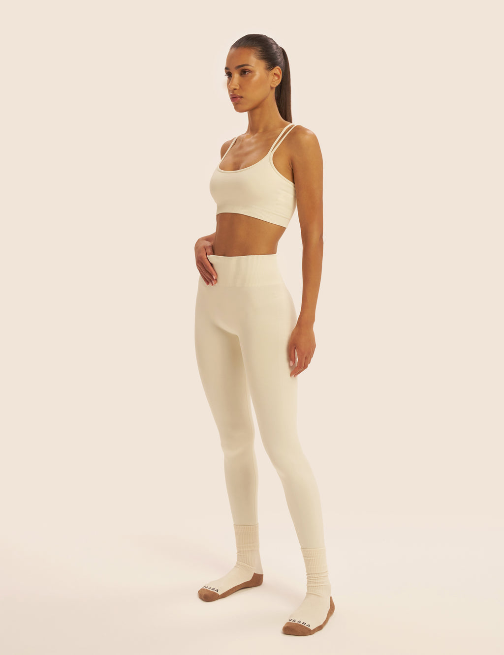 Seamless Knit Legging 1