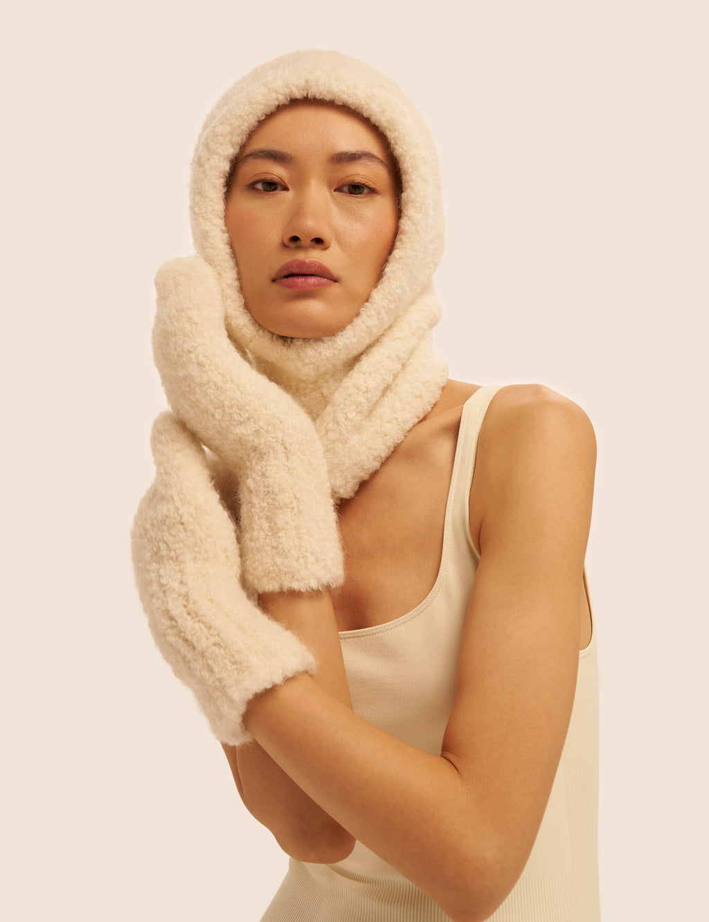 Boucle Knitted Hood 1