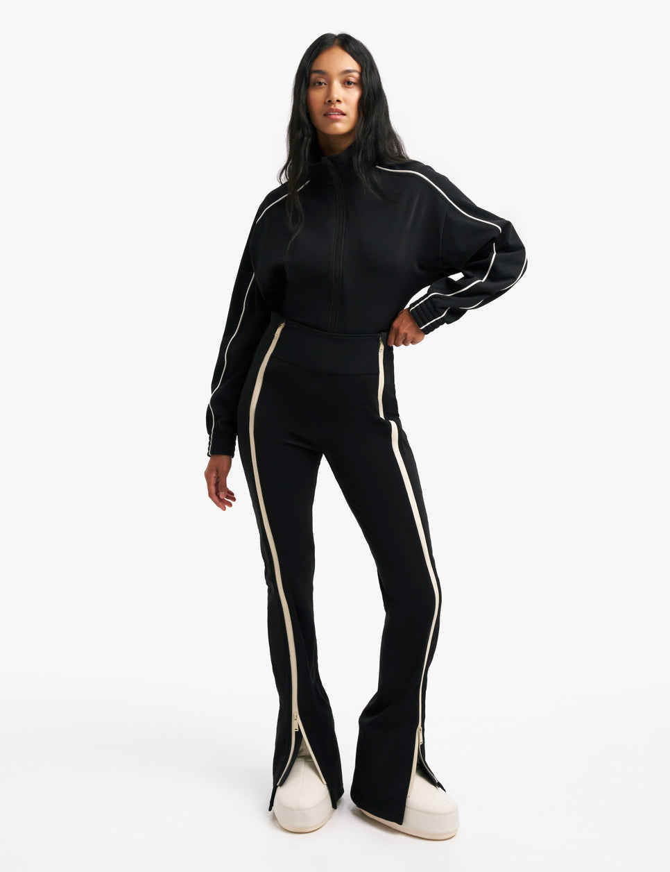 Soft Shell Flared Legging